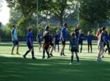 Laatste training S.K.N.W.K. JO11-1JM van seizoen 2022-2023 (partijtje tegen de ouders) (220/221)